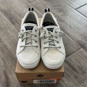 Sperry Low Top Crest Wave Canvas Lace-Up Sneakers